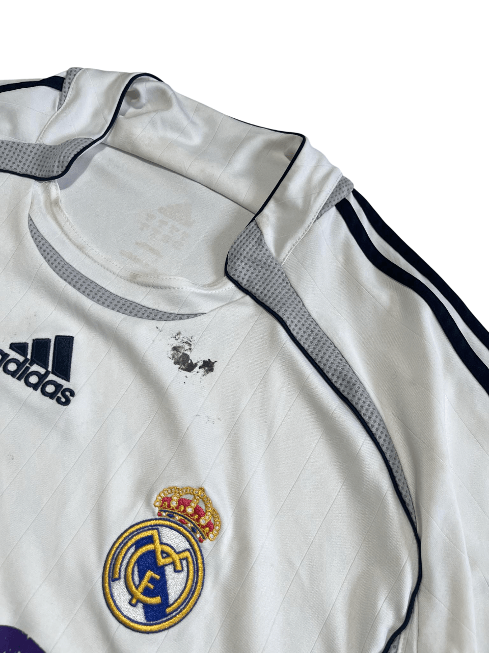 Fehér Adidas Real Madrid vintage focimez, sötétkék csíkokkal és foltokkal