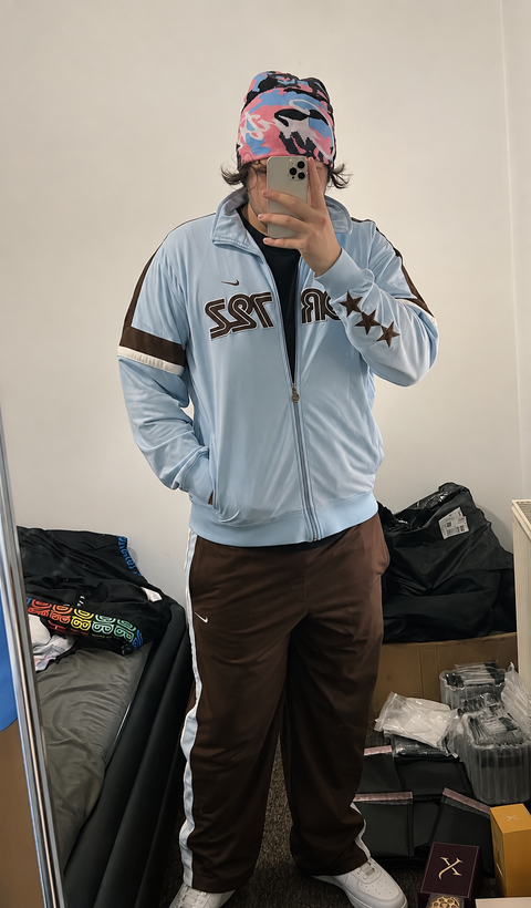 Vásárló Candy Streetwear szettben