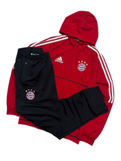 Adidas 2017-18 Bayern Munich Tracksuit (M)