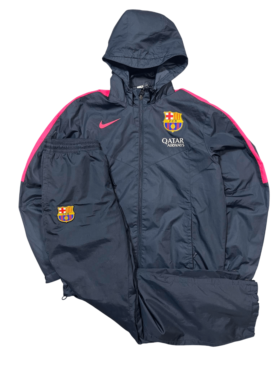 Barcelonás sötétkék Nike sport szett, kapucnis dzseki és nadrág, vintage streetwear stílusban