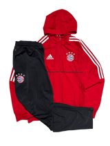 Adidas 2017-18 Bayern Munich Tracksuit (M)