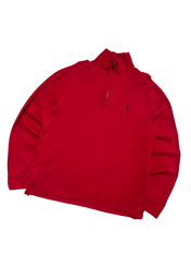 Piros vintage félcipzáras pulóver fekete hímzett logóval, streetwear stílusban