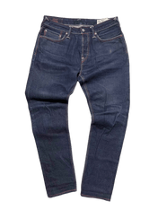 Sötétkék, klasszikus fazonú streetwear farmer nadrág piros varrással, vintage stílus