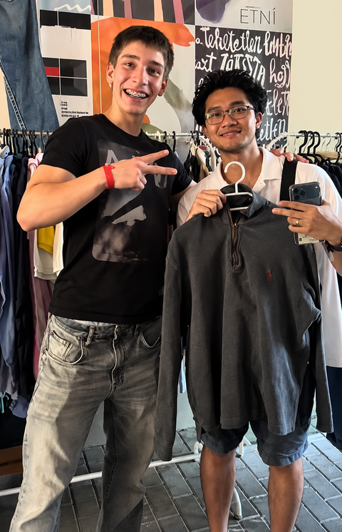Vásárló Candy Streetwear szettben