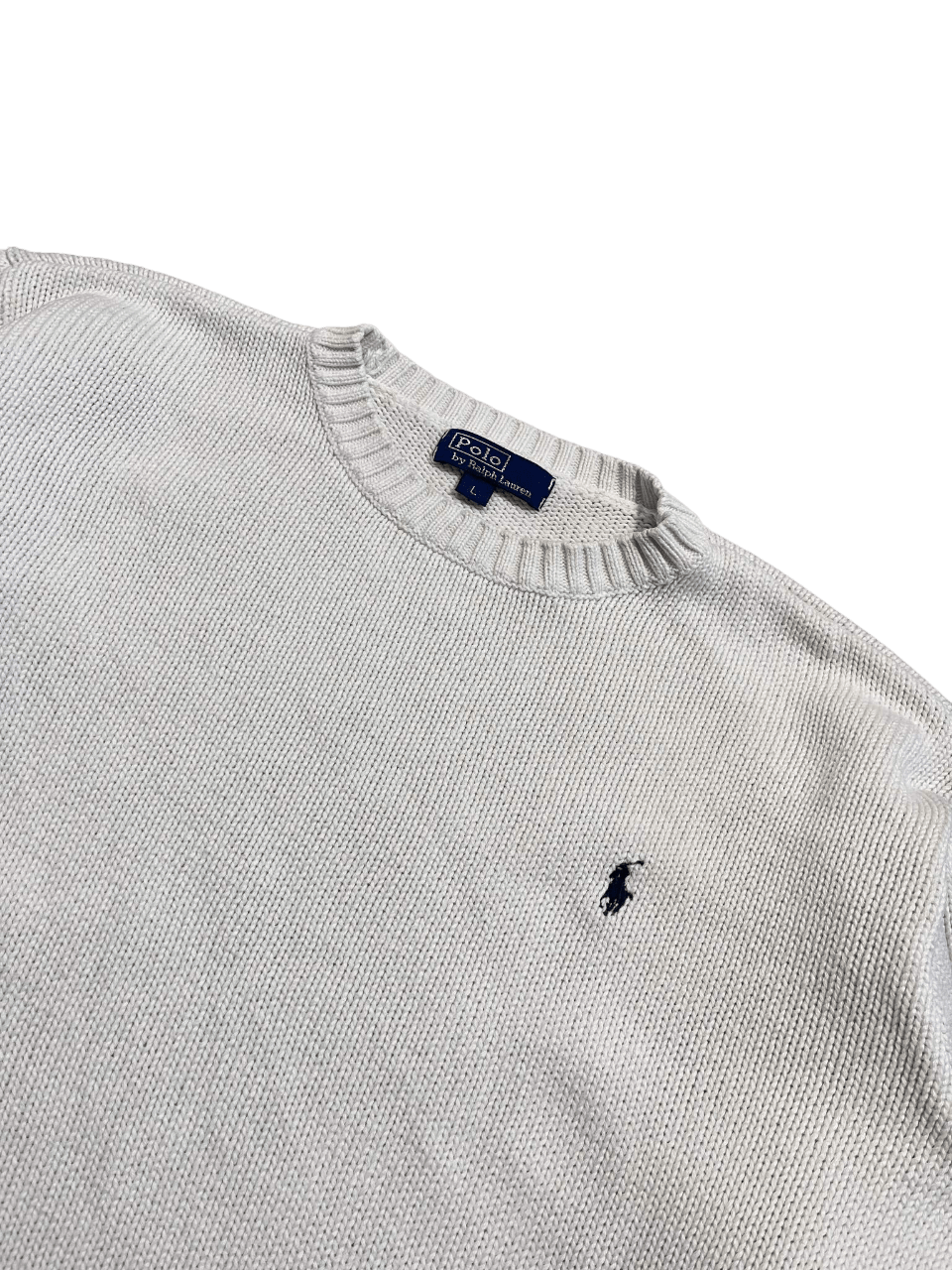 Fehér, vintage Polo Ralph Lauren kötött pulóver, streetwear stílus, fekete logóval.