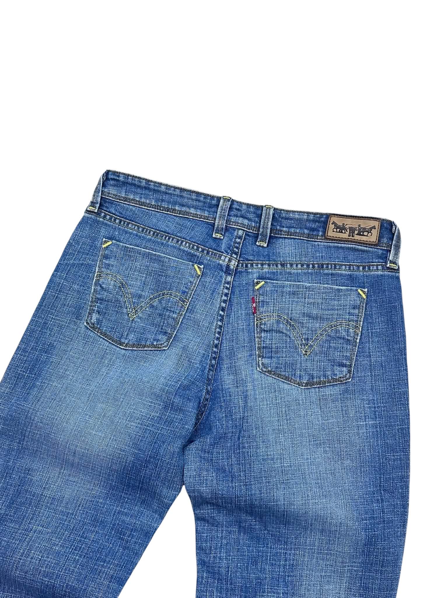 Levis Vintage '00s Straight Flared Jeans (M)