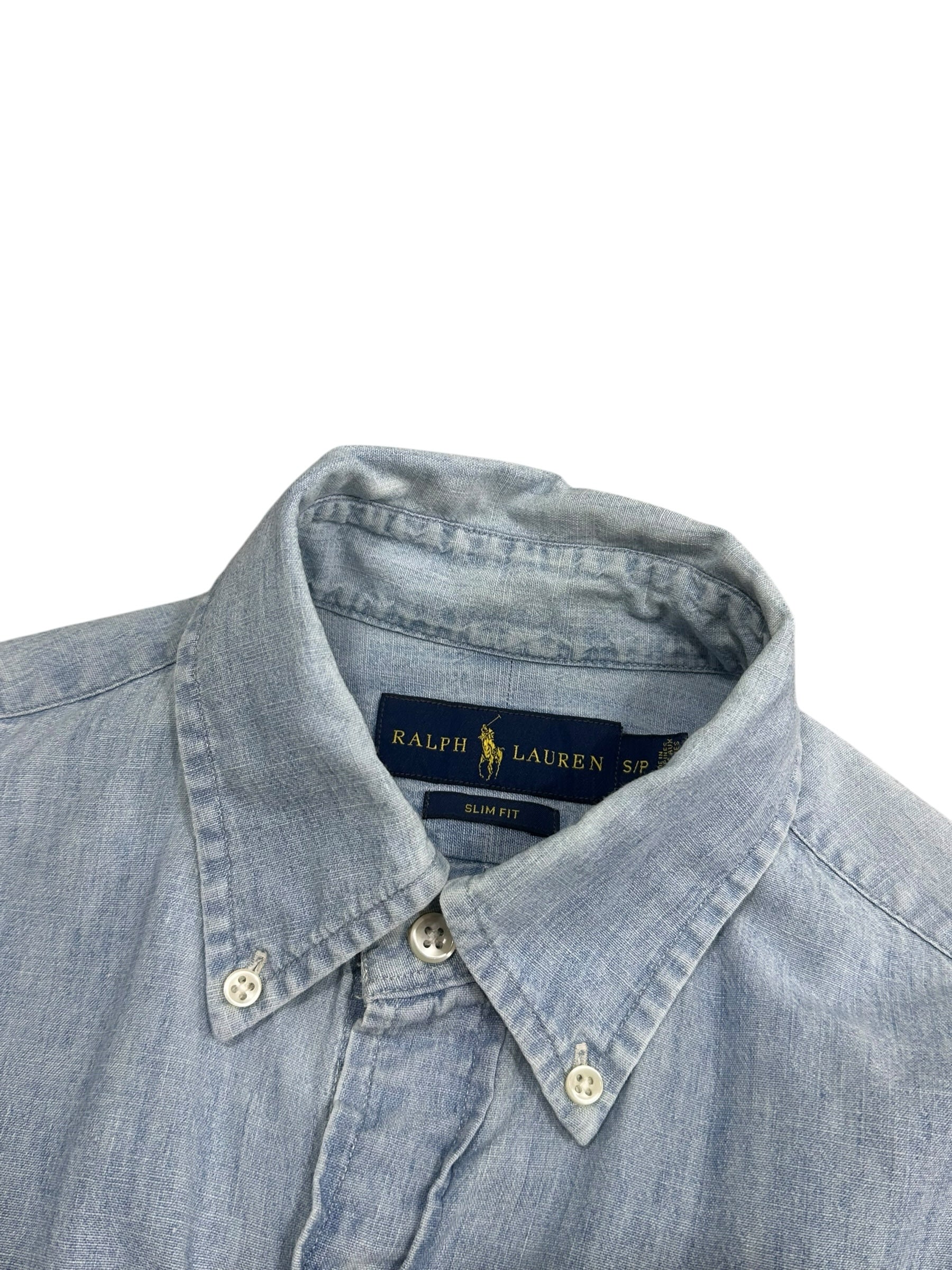 Candy Streetwear világoskék, mosott hatású, gombos gallérú Ralph Lauren slim fit farmering részlete