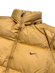 Sárga Nike vintage steppelt streetwear mellény, elöl cipzárral, magas nyakkal