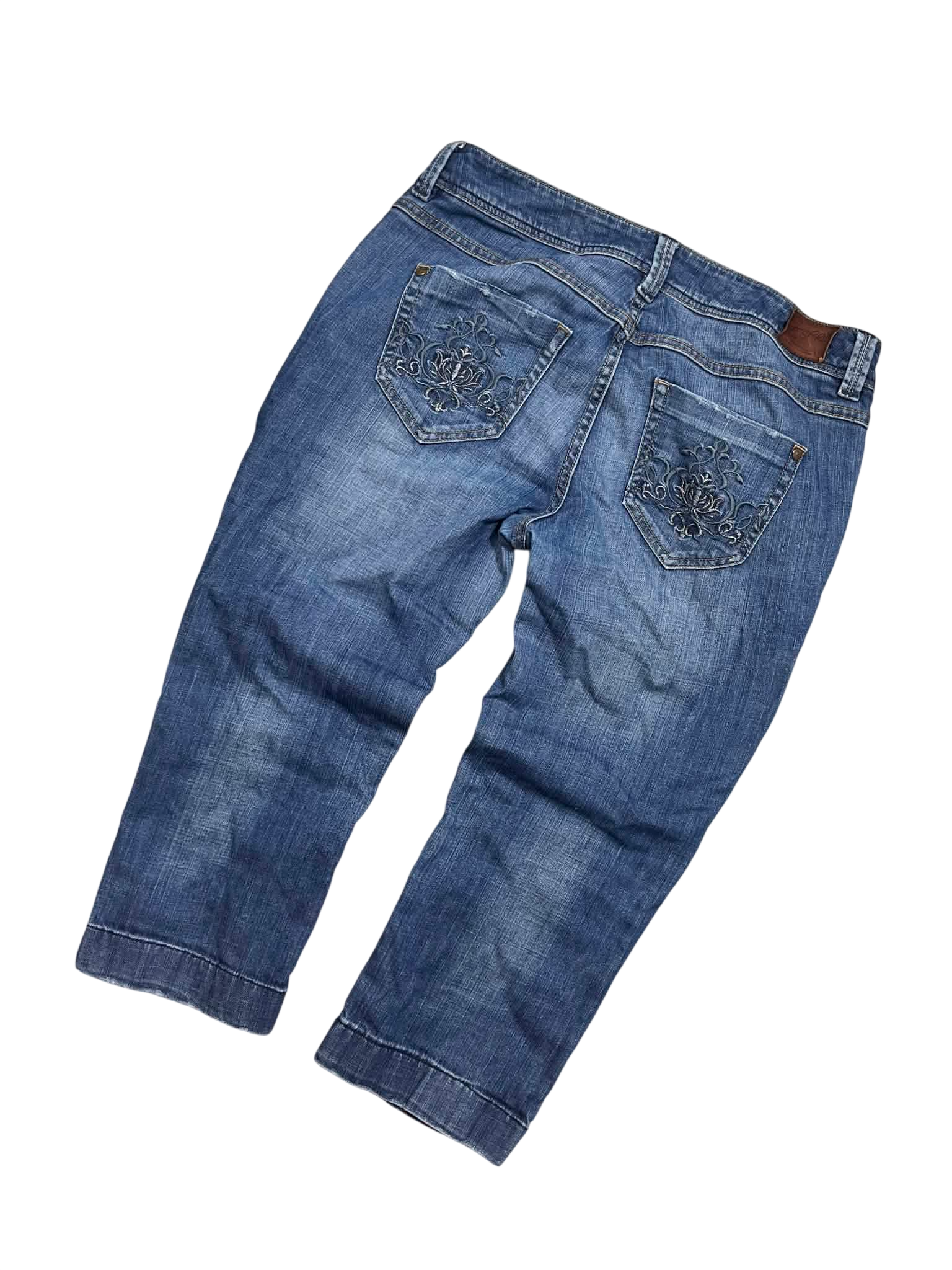 f397b904-4882-4cda-9e0b-b49c9bea4674-Photoroom.png